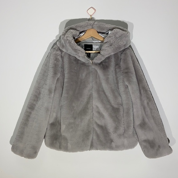 NWOT Forever 21 Faux Fur Coat w/ Hood - Picture 3 of 11